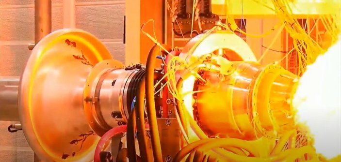 Türkiye'nin orta menzilli yerli füze motoru test edildi