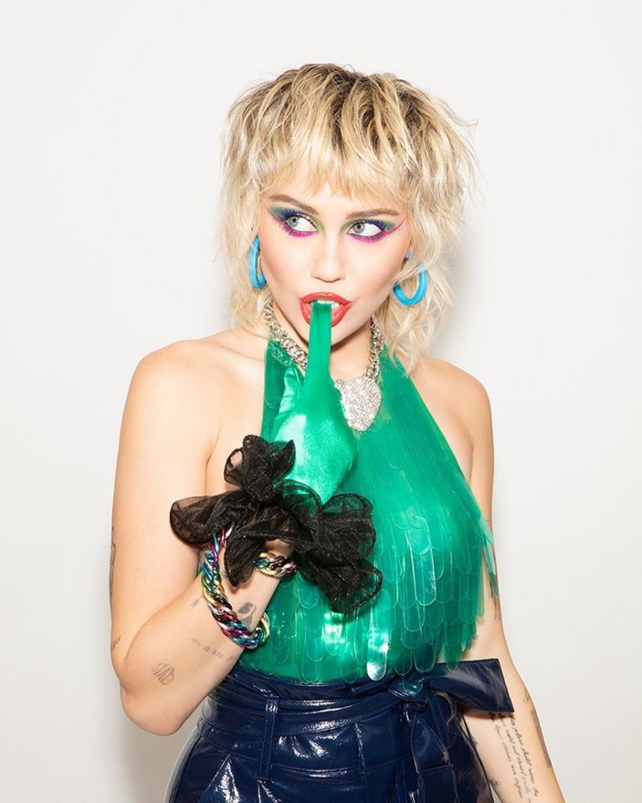 Miley Cyrus’tan yıkanma itirafı
