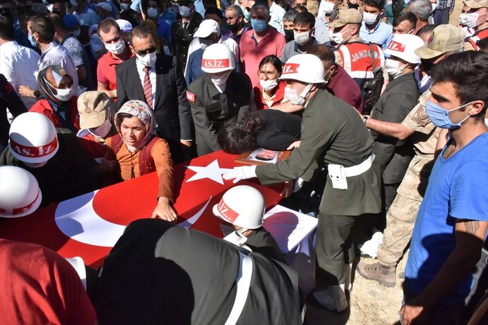 Diyarbakırlı şehit Recep Durak, son yolculuğuna uğurlandı