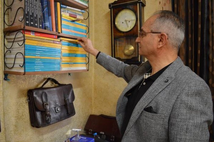 Elazığ'da 40 yaşından sonra 7 üniversite bitirdi