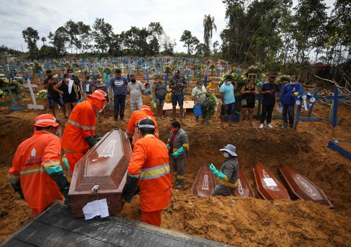Brezilya'da 990 korona ölümü daha yaşandı