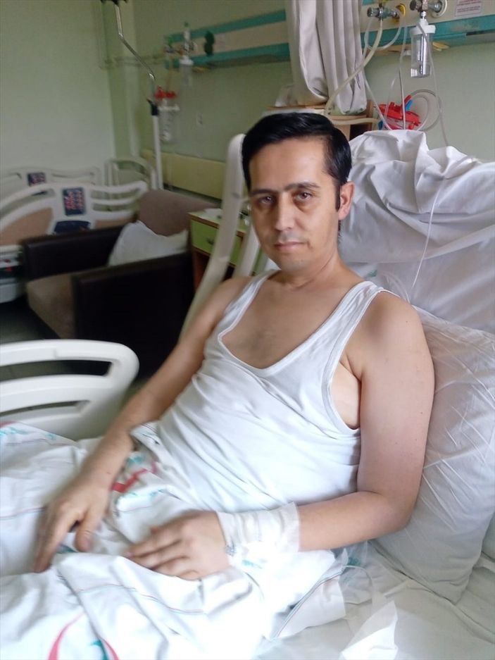 a İzmir'de koronadan kurtulan genç, yaşıtlarını uyardı