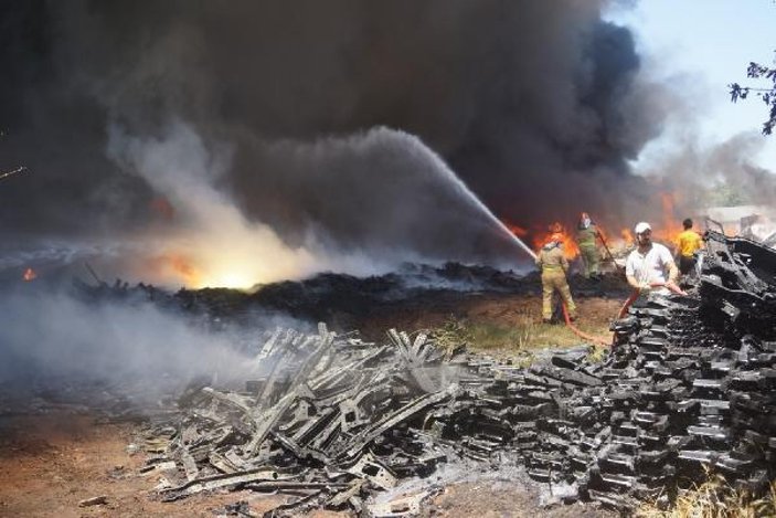 Bursa'da geri dönüşüm tesislerinde yangın