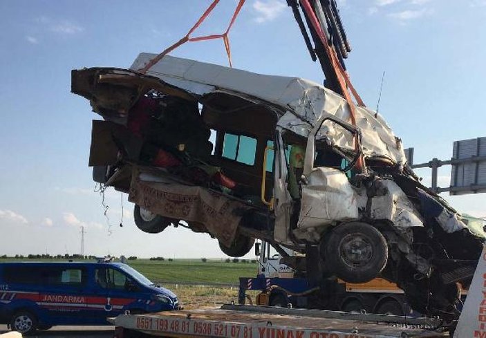 Konya'da 7 kişinin öldüğü kazada tır şoförü tutuklandı
