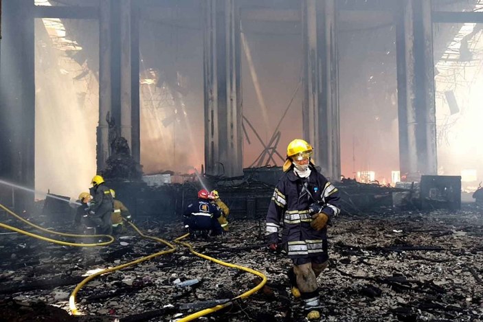 Tayland’da 64 milyon dolarlık saray yandı