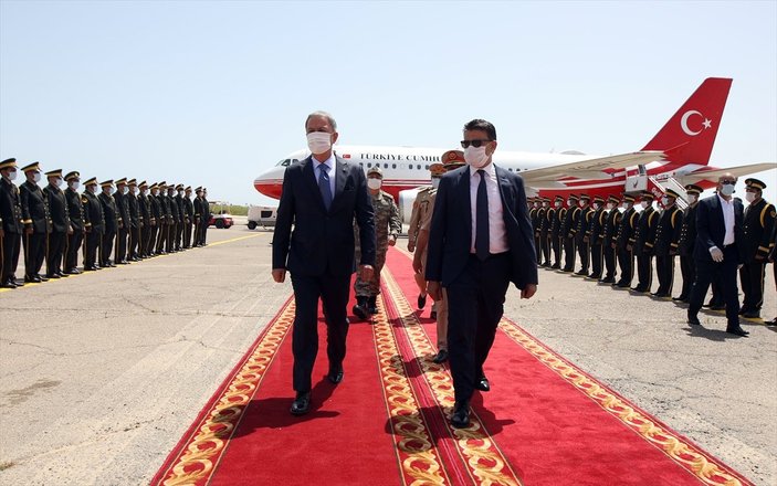 Milli Savunma Bakanı Akar, Libya'da