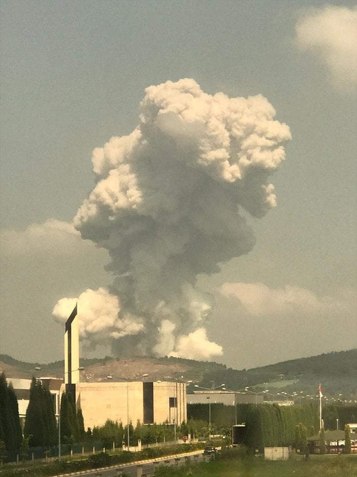 Sakarya'da havai fişek fabrikasında patlama