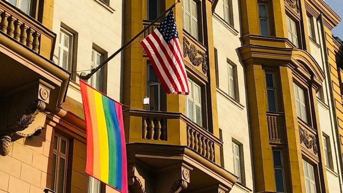 Putin'den ABD Büyükelçiliğine LGBT göndermesi