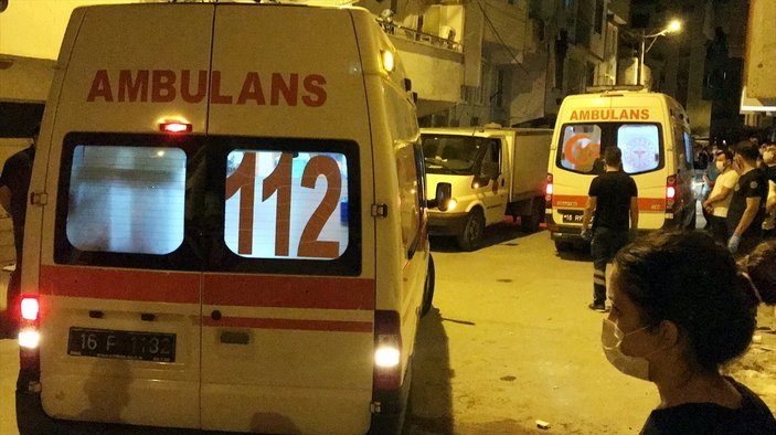 Bursa'da bir evde anne ve 2 çocuğu ölü bulundu
