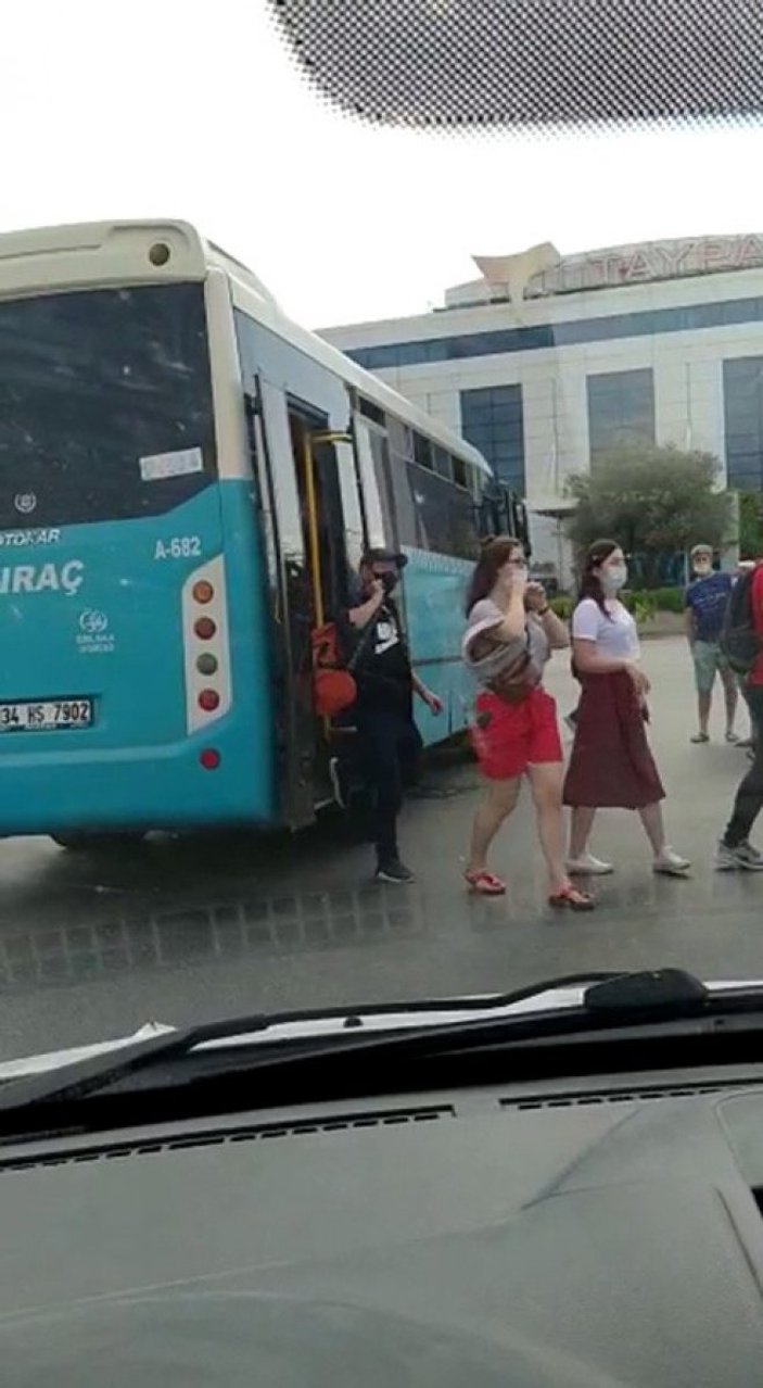 İstanbul'da otobüs, uygulamadan kaçmak isterken yakalandı