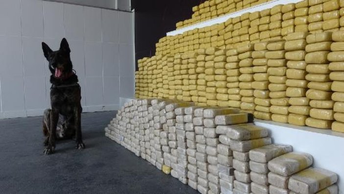 Kocaeli'de aracın tavanından 375 kilo eroin çıktı