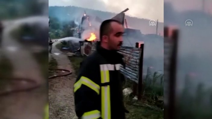 Karabük'te iki evde yangın çıktı