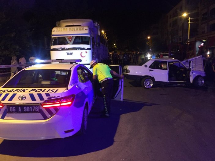 Ankara'da hatalı sollama kazaya sebep oldu:1 ölü 5 yaralı