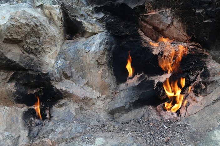 Hatay'da yüzyıllardır yanan taşlar turizme kazandırılacak
