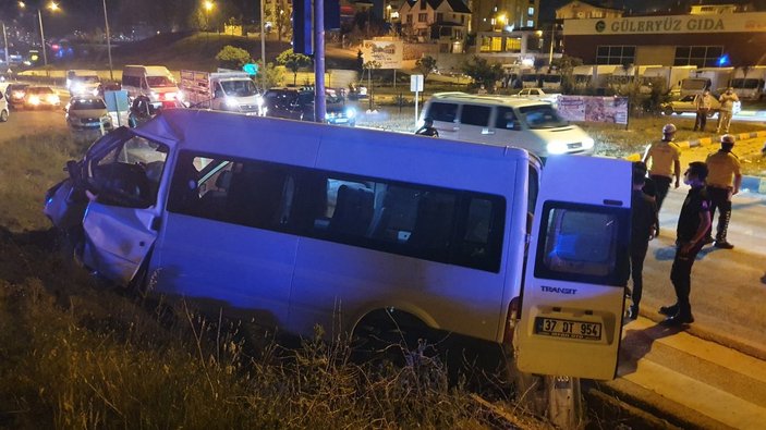 Kastamonu'da kovalamaca: Kaçan araç ve polis kaza yaptı