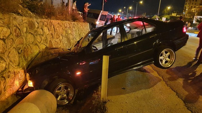 Kastamonu'da kovalamaca: Kaçan araç ve polis kaza yaptı