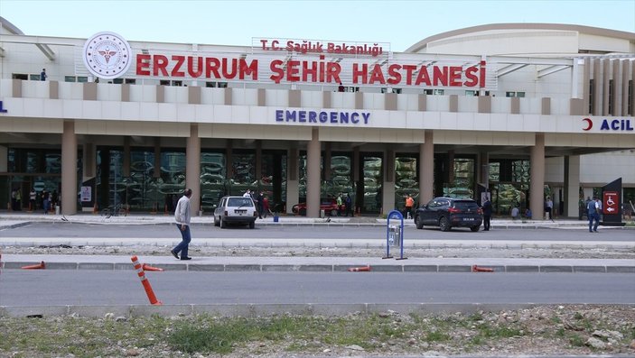 Erzurum Şehir Hastanesi'nde oyun terapisiyle tedavi