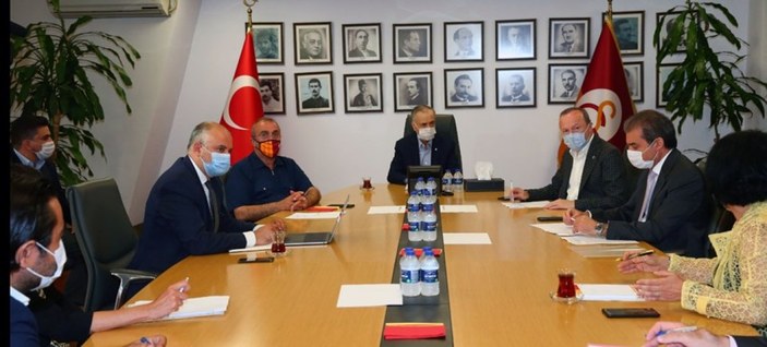 G.Saray yönetimi, Başkan Cengiz başkanlığında toplandı