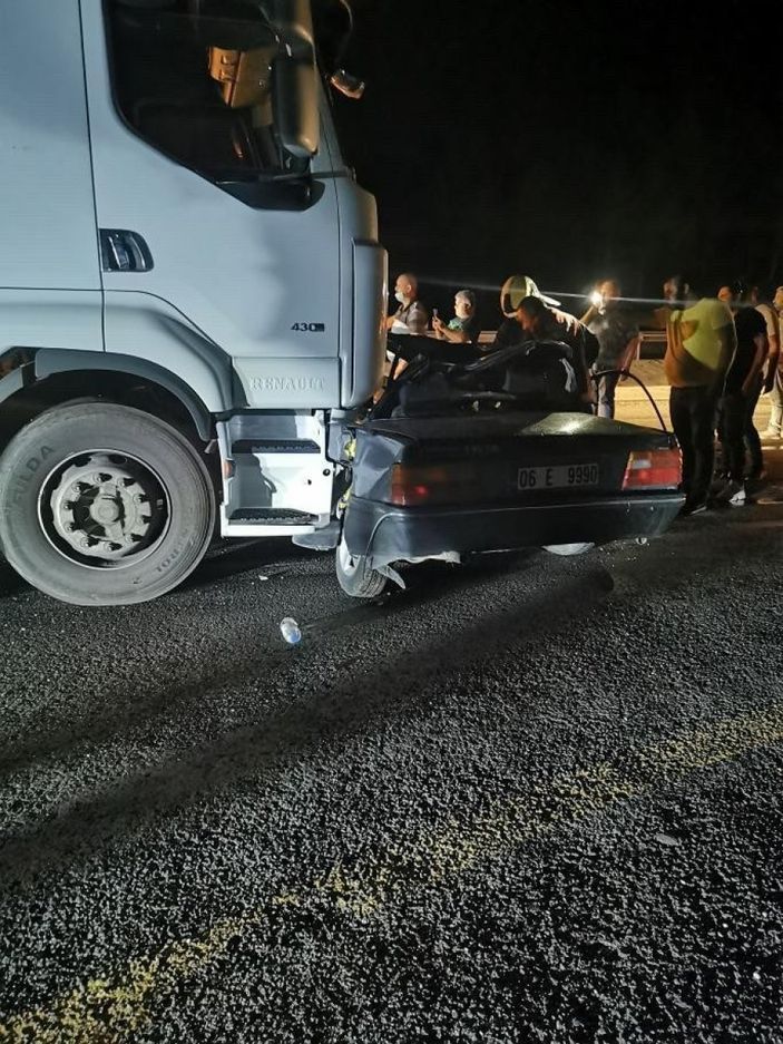 Ankara'da korkunç kaza: 2 ölü 1 yaralı