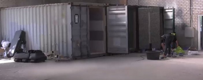 Hollanda'da konteynerler içinde işkence odaları bulundu
