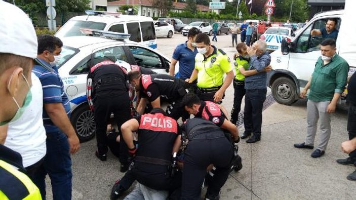 Bursa'da polise direnip motosikleti kaçırmaya çalıştılar