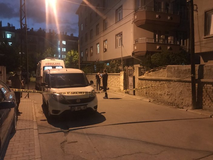 Konya'da bir kişi sevgilisini öldürüp intihar etti