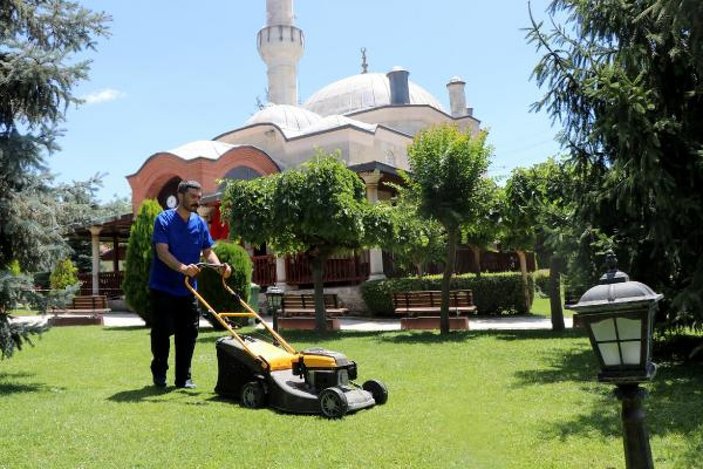 Edirne'de 6 asırlık camide 'imam-cemaat' dayanışması