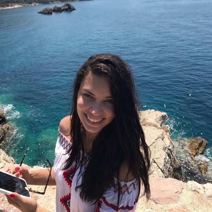 Adriana Lima, Yunanistan'da