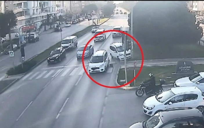 Samsun’da trafik kazaları kamerada