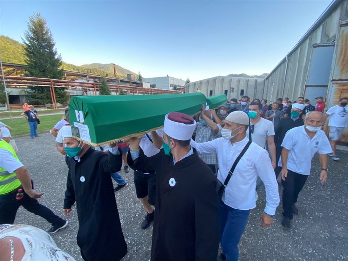 Srebrenitsa Soykırımı'nda ölen 9 kişi bugün defnedilecek