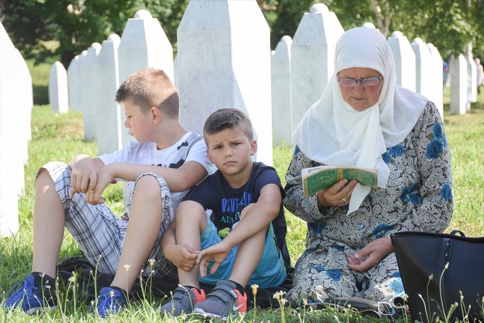 Srebrenitsa Soykırımı'nın 25. yılı