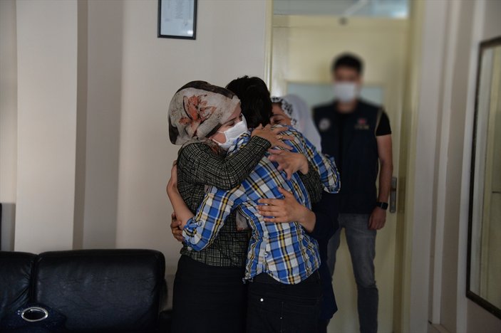 Mardin'de teslim olan PKK'lı kadın ailesiyle buluşturuldu