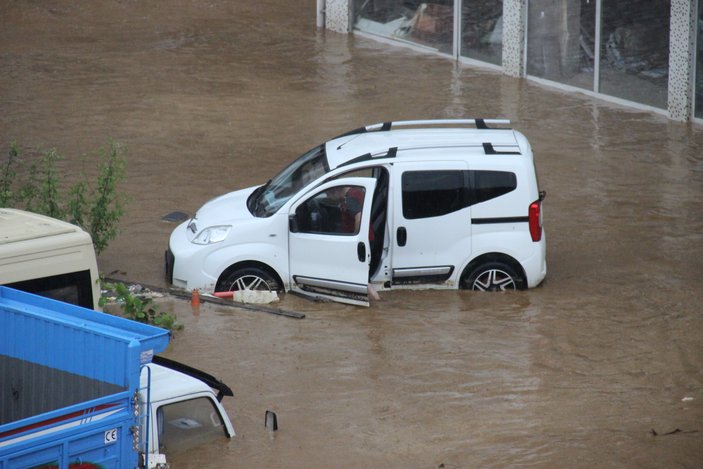 Rize'deki yağışlarda son 91 yılın rekoru kırıldı