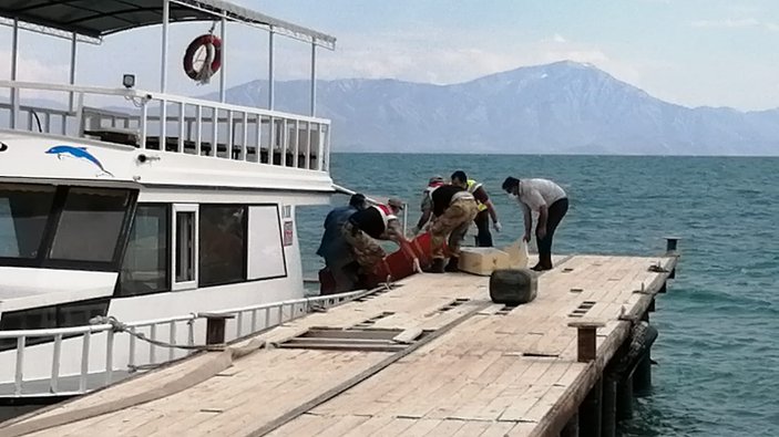 Van Gölü'ndeki tekne faciasında ölü sayısı 32'ye çıktı