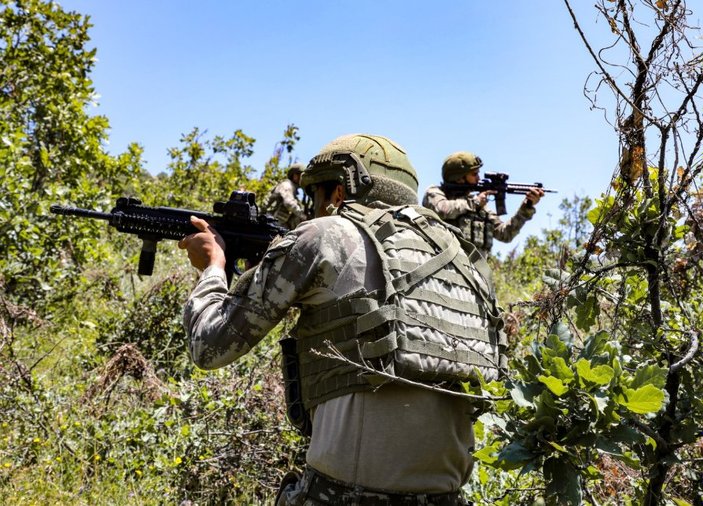 MSB: 4 PKK'lı terörist daha teslim oldu