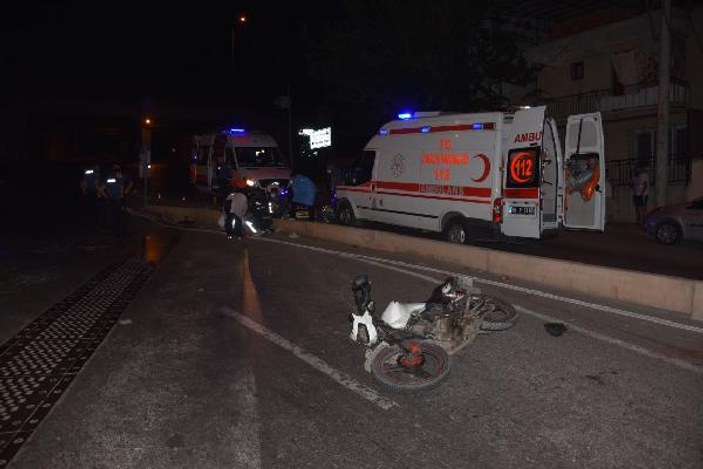 İzmir'de 'dur' ihtarına uymayan motosikletli, kaza yaptı