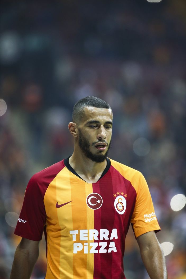 Belhanda bonservisini istiyor