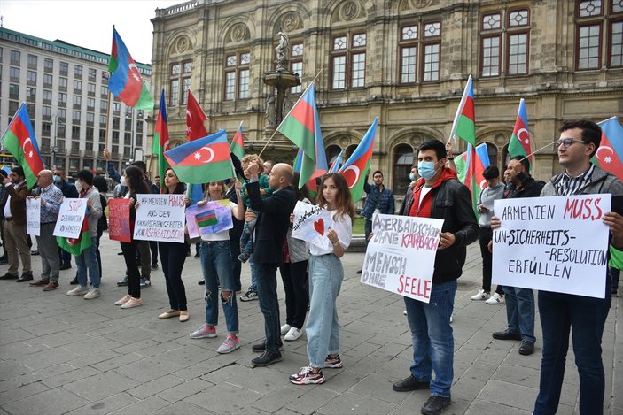 Ermeni saldırıları Avusturya'da protestolara sebep oldu