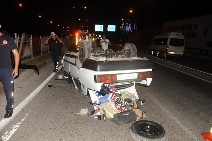 Antalya'da kaza: Emniyet kemeri hayatını kurtardı