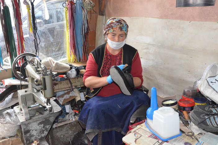 Ordu'nun ayakkabı tamircisi Zeynep Usta