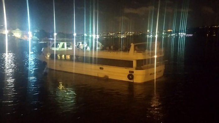 İstanbul'da sosyal mesafesiz tekne partisi