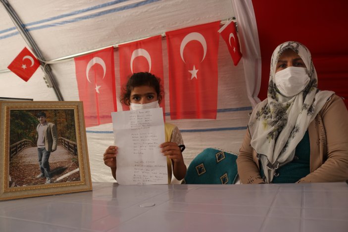 HDP önündeki ailelerin evlat nöbeti 323’ncü gününde