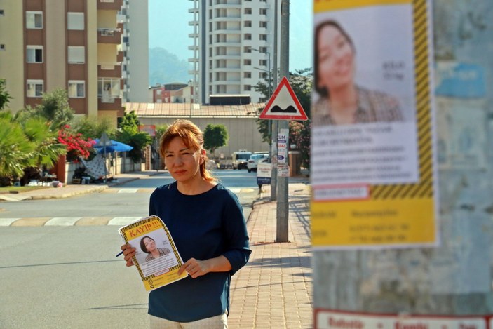Antalya'da 72 gün önce kaybolan kızını arayan anne