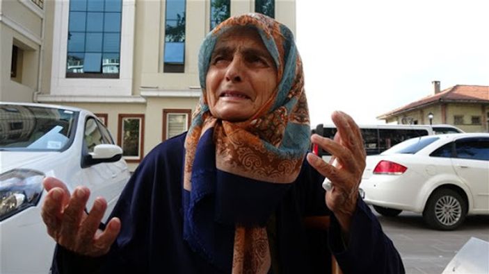 Trabzon’da 87 yaşındaki annesini dövüp sokağa attı