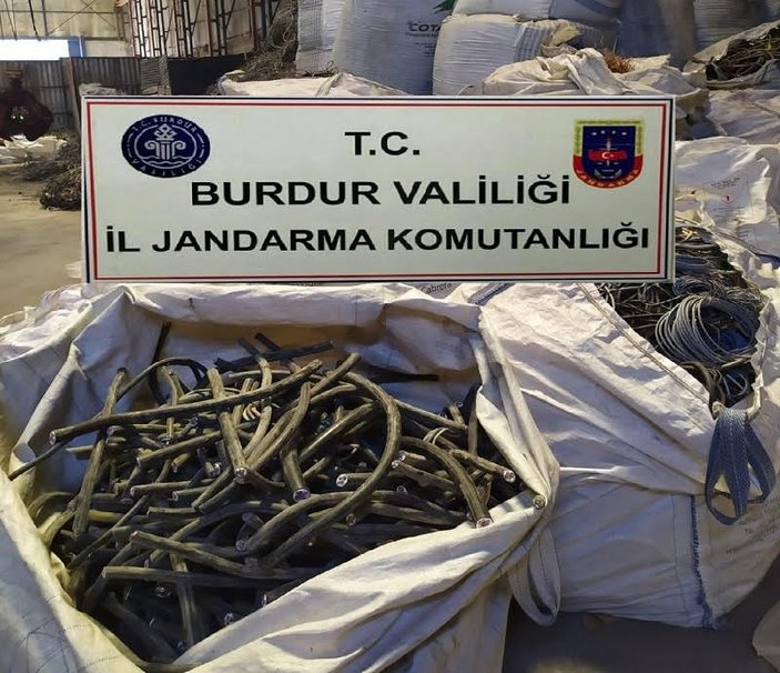 Burdur'da krom madenden 210 bin liralık kablo çaldılar