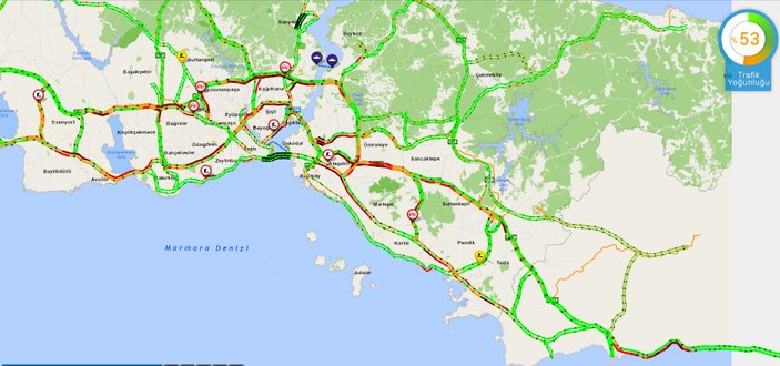 Tatilciler yola çıktı, trafik sıkışmaya başladı