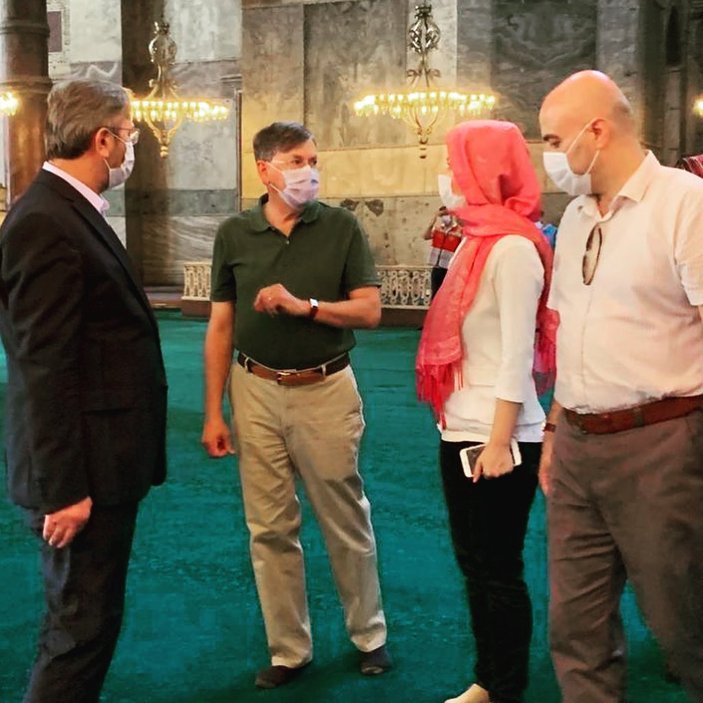 ABD Büyükelçisi Satterfield, Ayasofya Camii'nde