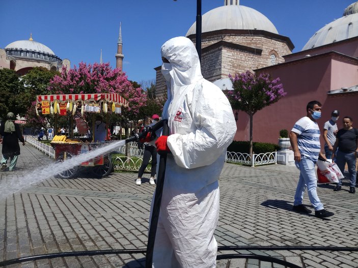 Ayasofya Camii bayram namazına hazırlanıyor