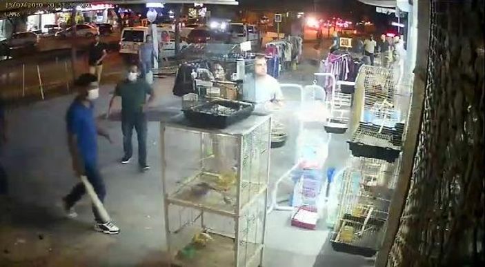 Adana’da yeni otomobil için dünüründen dayak yedi