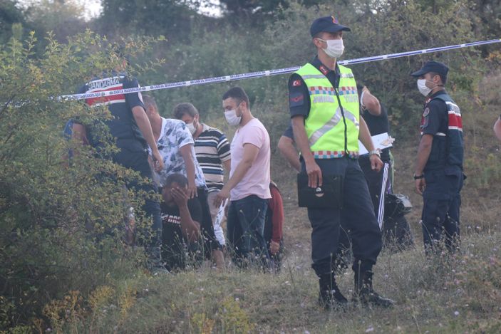 i Bolu'da bir çocuk traktörü devirdi: 1 ölü 1 yaralı